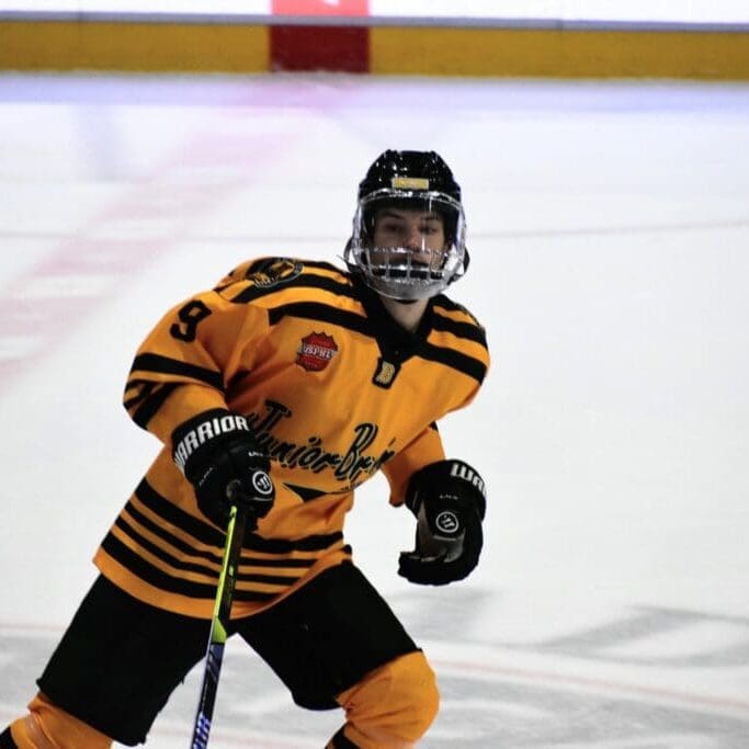 kiss-molnar - Nevin Hamilton